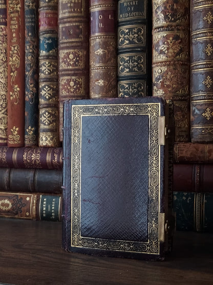 19th-Century Paroissien Romain: Double Gold-Tone Metal Clasp