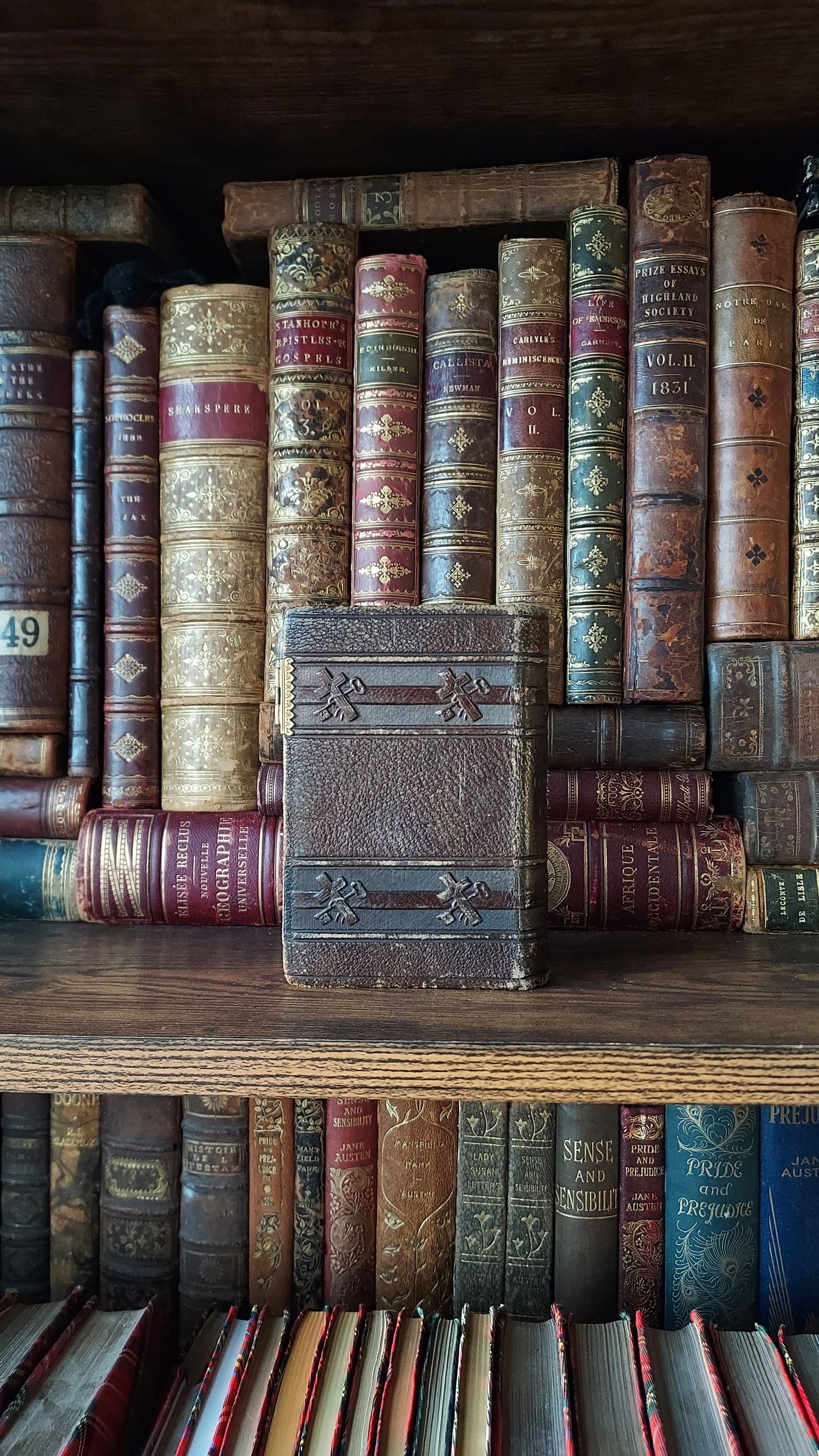 1863 Paroissien Romain | Red Pages and Cross Clasp
