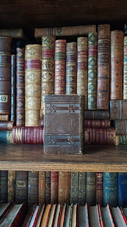 1863 Paroissien Romain | Red Pages and Cross Clasp