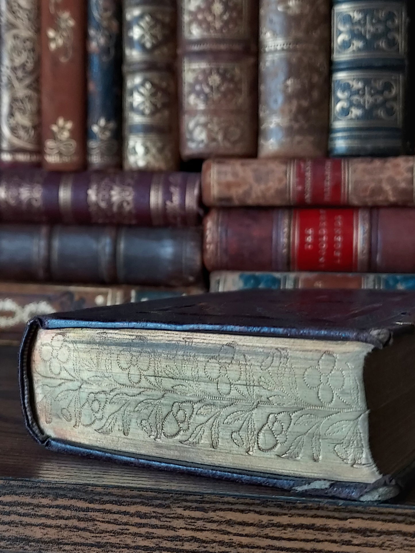 1897 Paroissien Romain | Floral Gauffered Edges