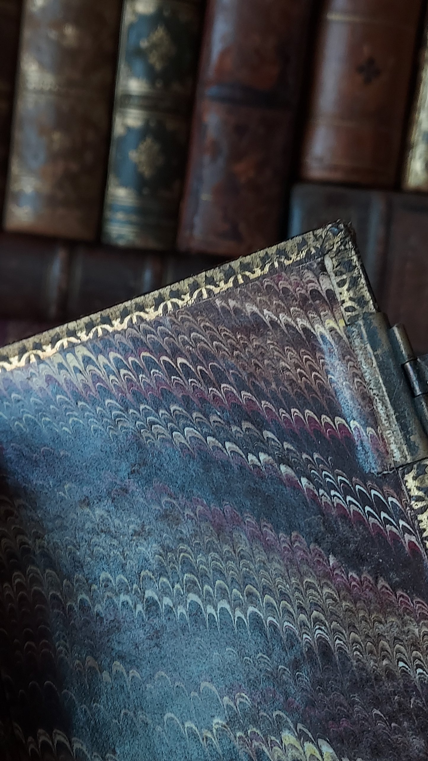 1863 Paroissien Romain | Red Pages and Cross Clasp
