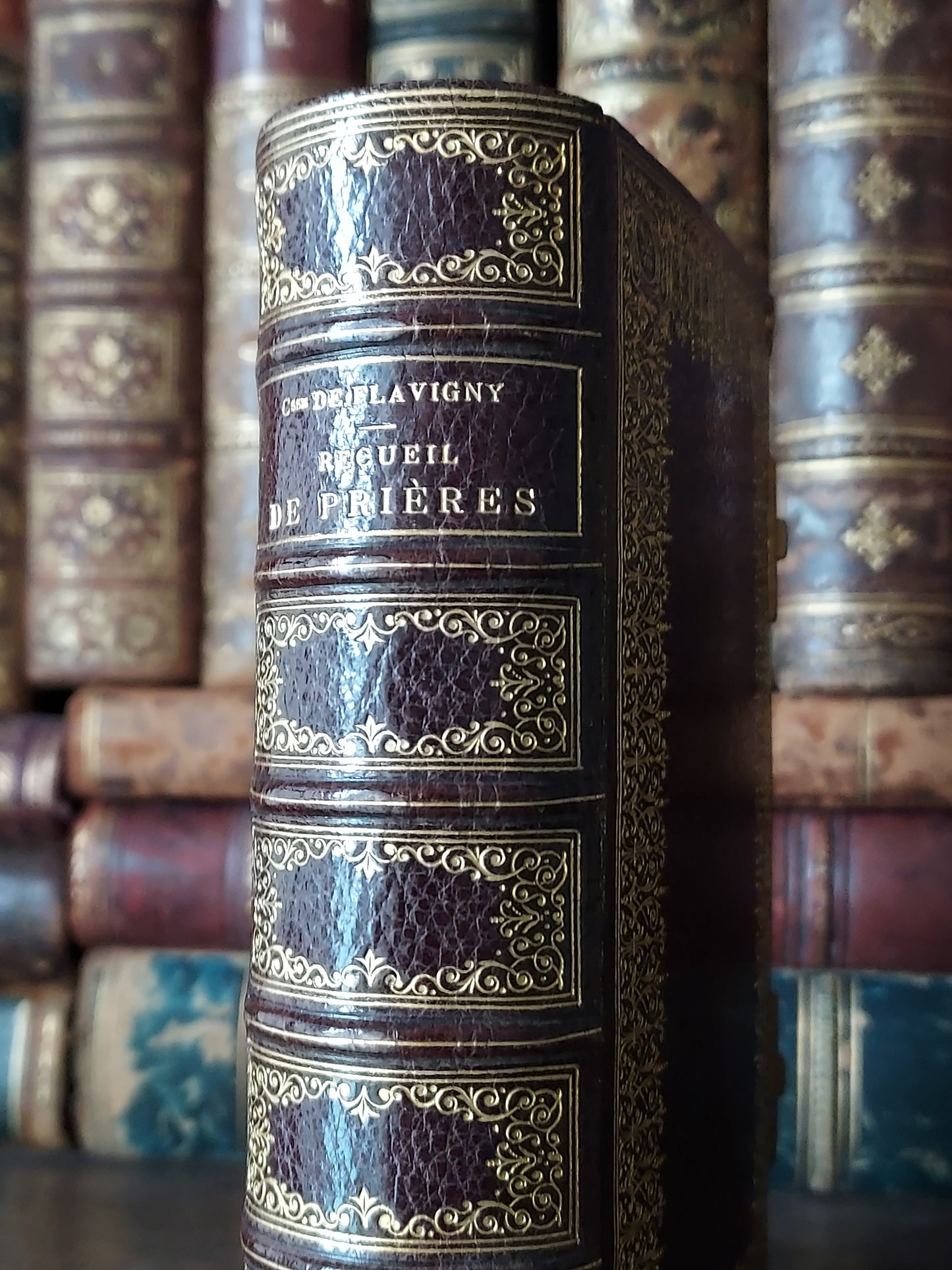 1873 Recueil de prieres: Ornate Double Clasp Binding w/ Paisley Fore-Edge Painting