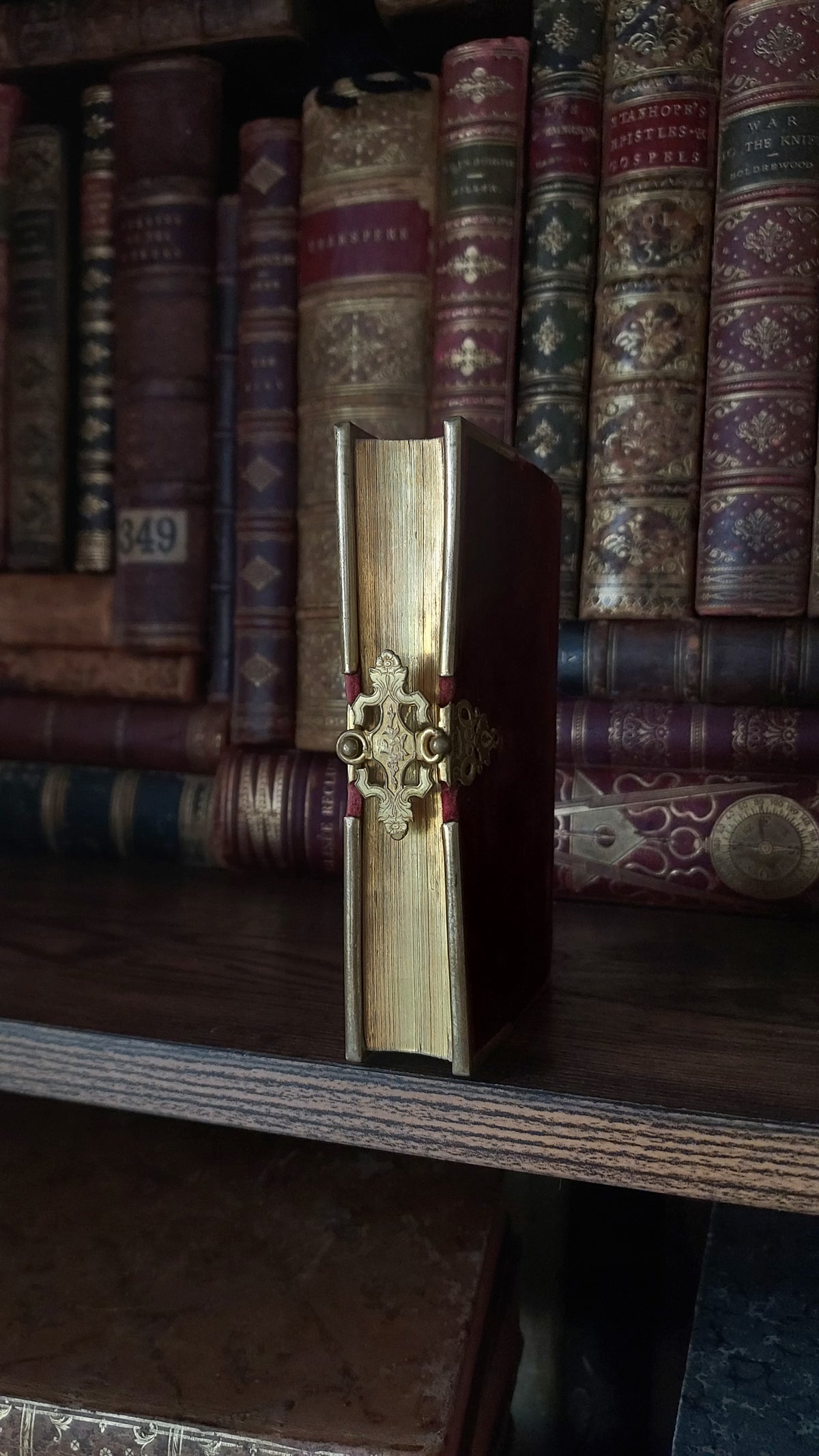 1850 Paroissien | Smaller Ruby Colored Velvet w/ Gold Clasp