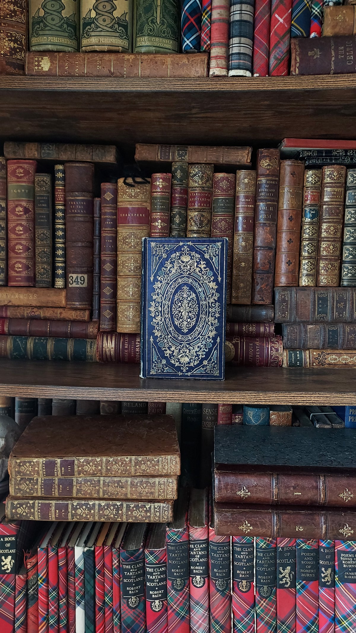 1845 Histoire d'Angleterre | Navy & Gold Cartonnage Binding