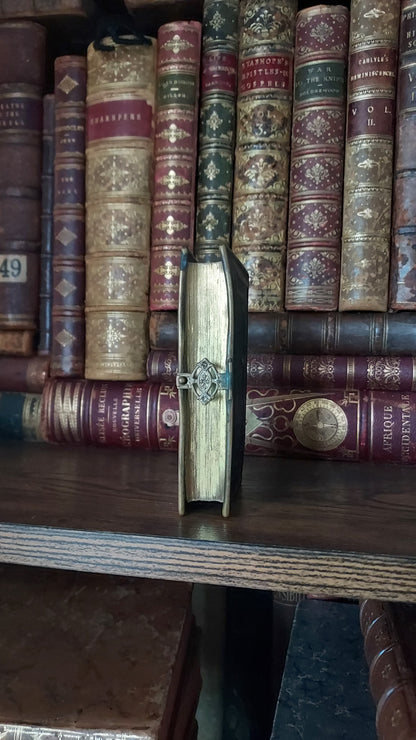 1890 Paroissien Romain | Miniature Clasped Binding