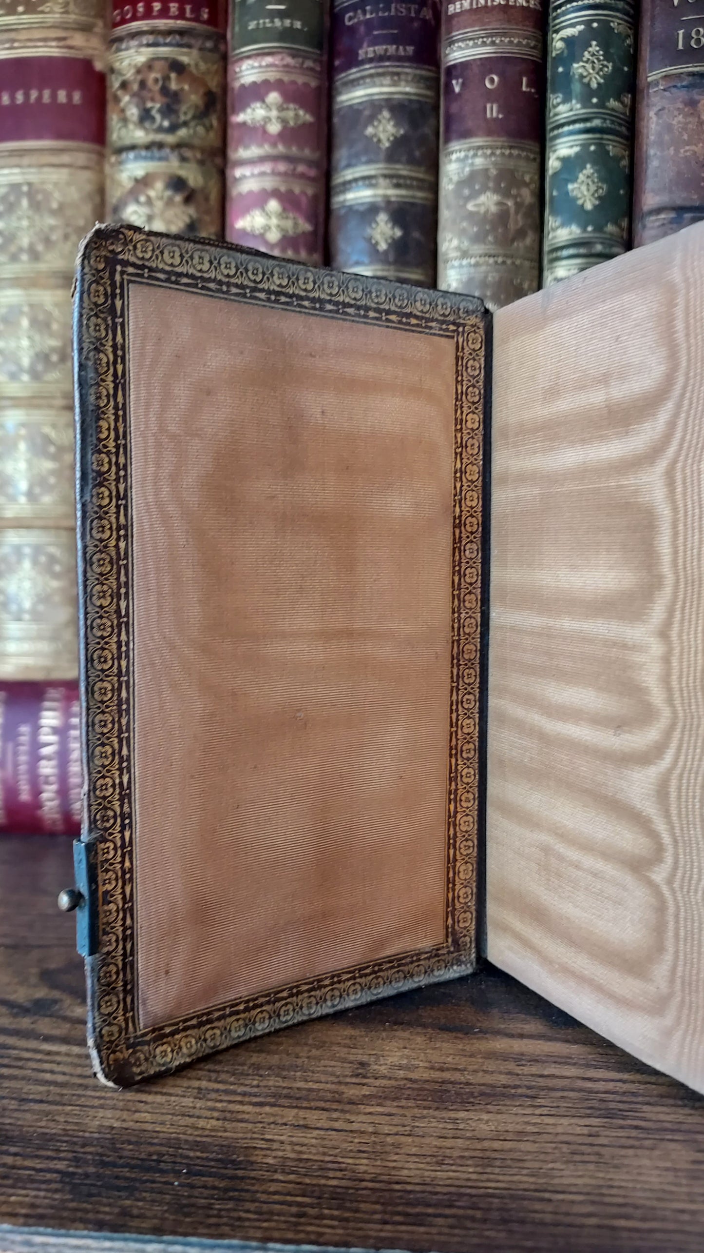1850s Paroissien Romain | Gauffered Edge Starburst Motif