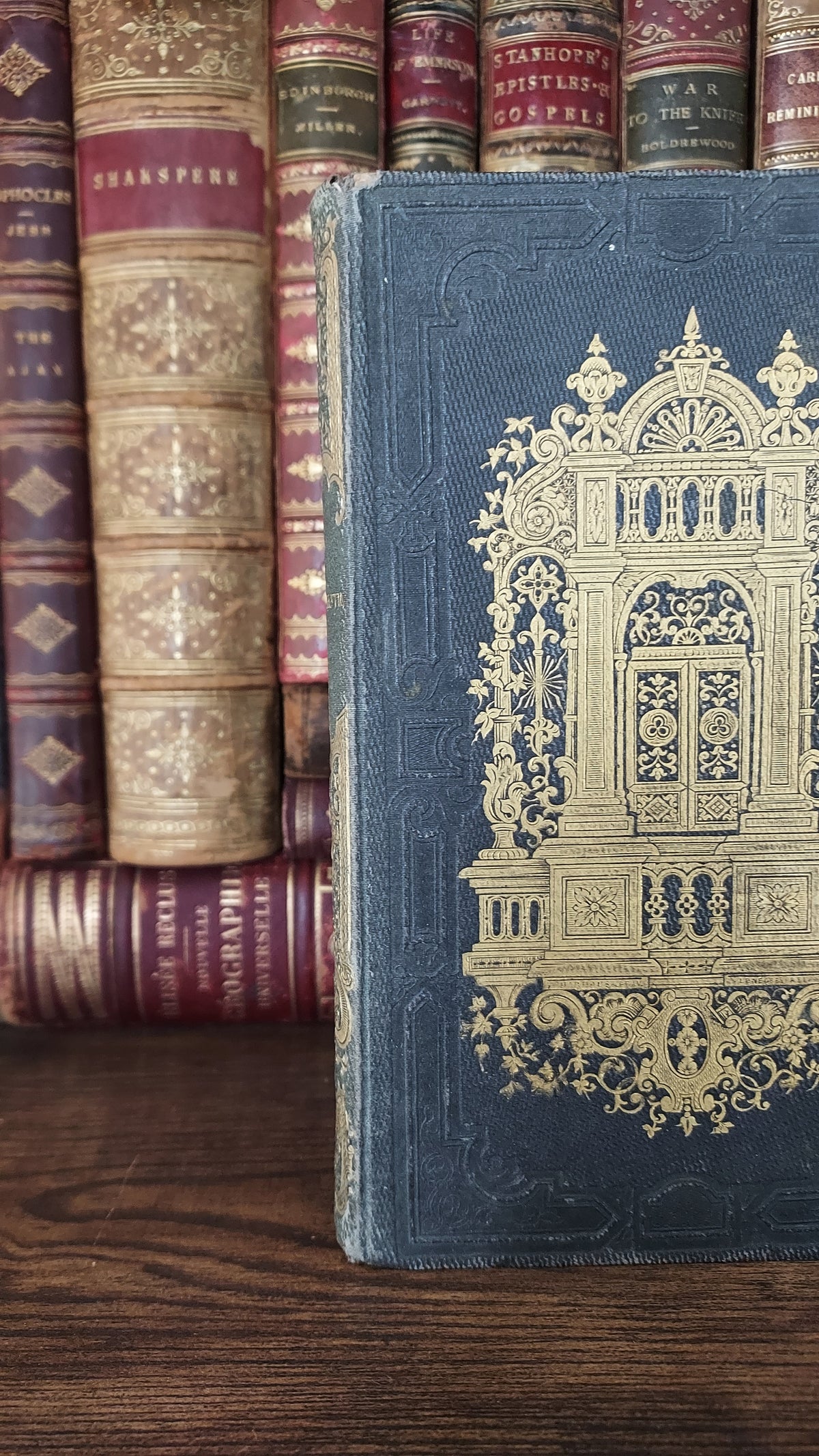 1848 Black and gold | Alfred Mame Black & Gold Cartonnage