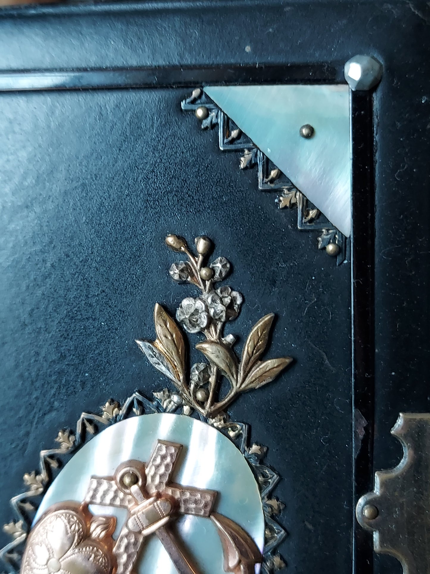 1880s Baum de Lebens | German Mother of Pearl Details