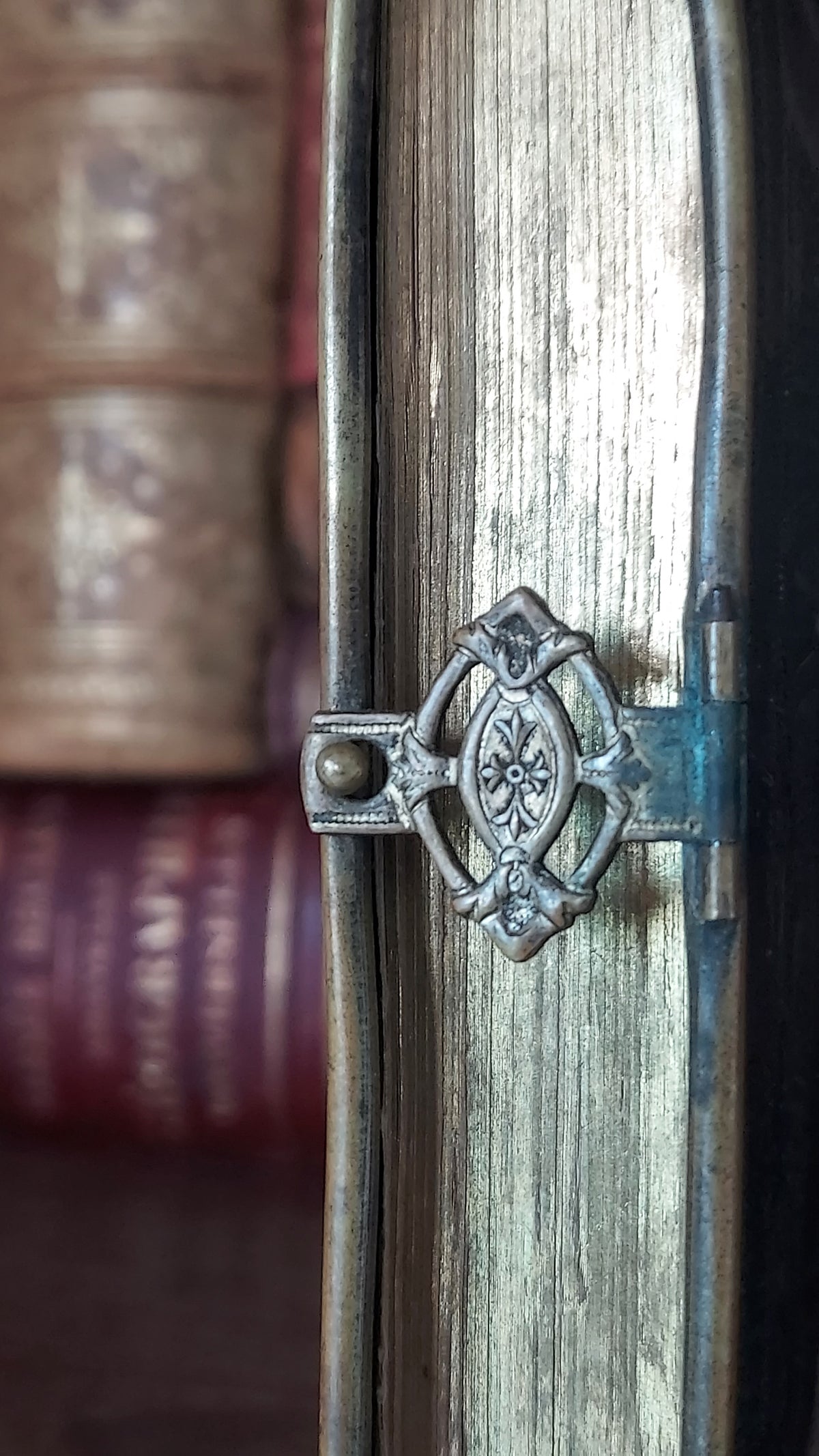 1890 Paroissien Romain | Miniature Clasped Binding