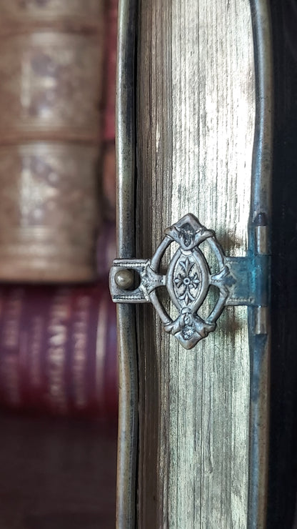 1890 Paroissien Romain | Miniature Clasped Binding