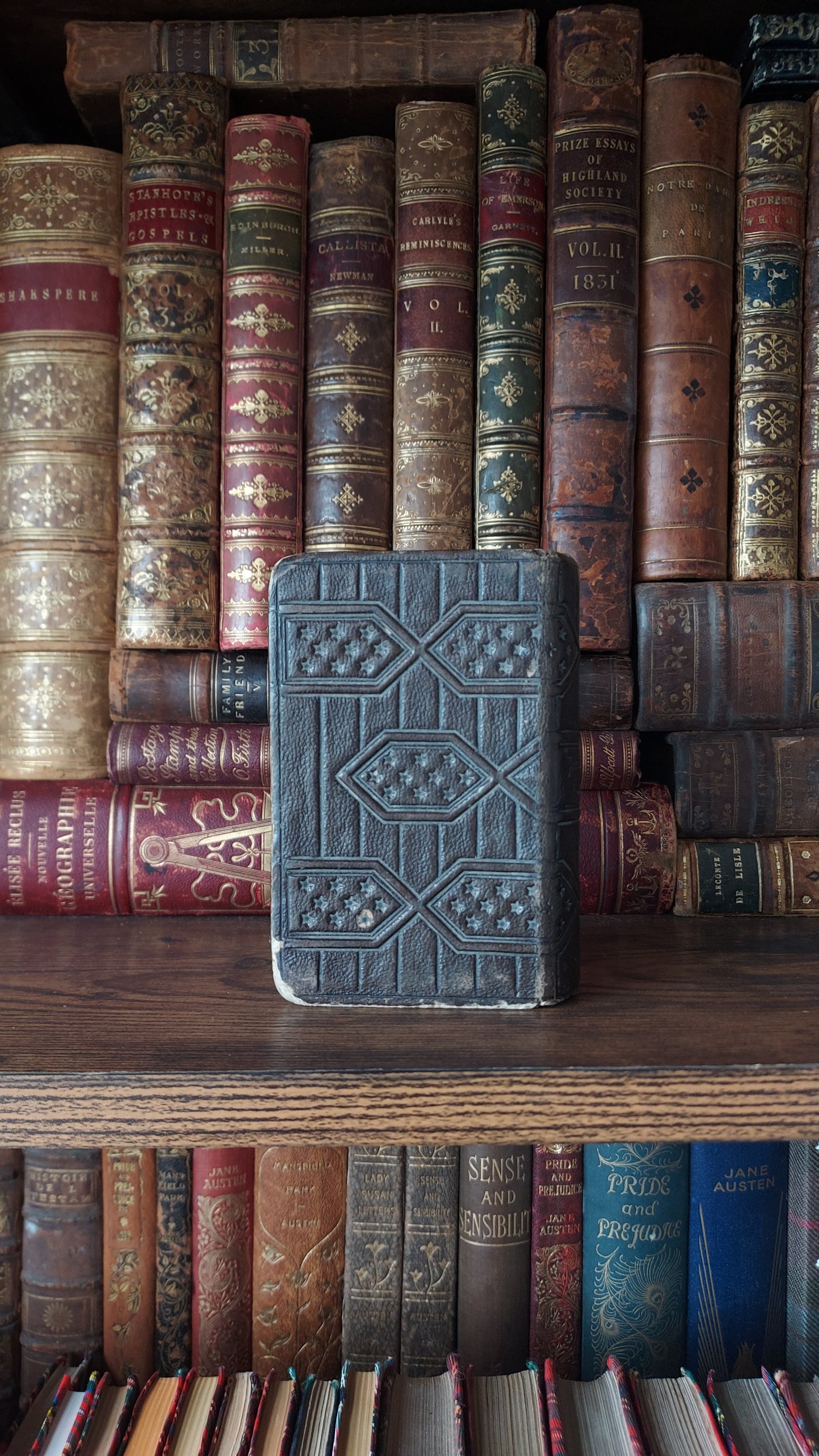 1859 Paroissien Romain | Blue Gauffered Maltese Cross