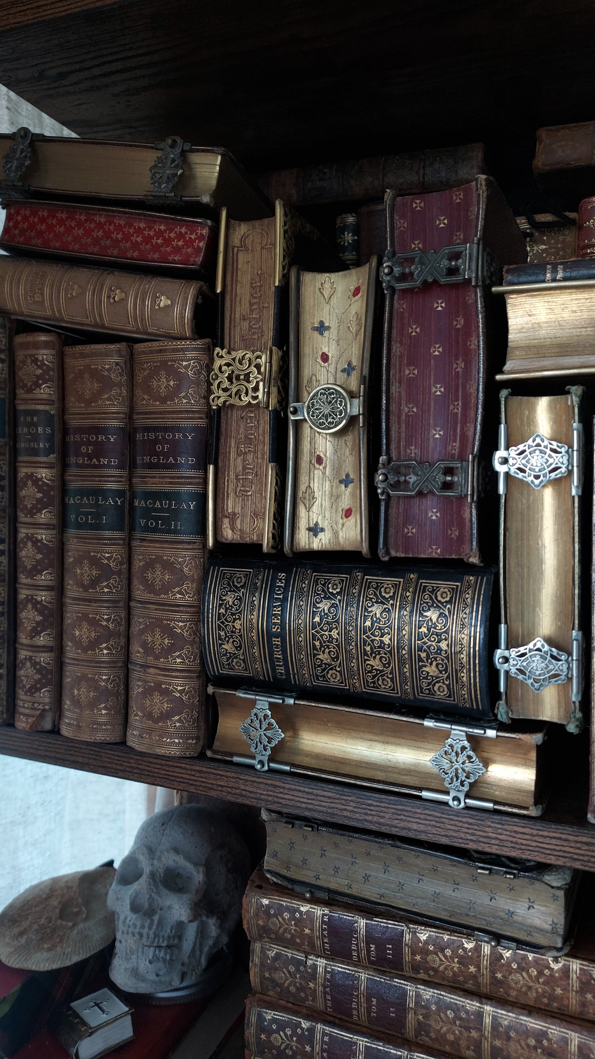1850s Parioissien Romain | Hand-Painted Gauffered Edges w/Clasp