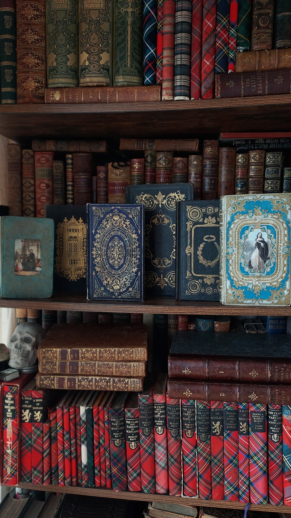 1845 Histoire d'Angleterre | Navy & Gold Cartonnage Binding