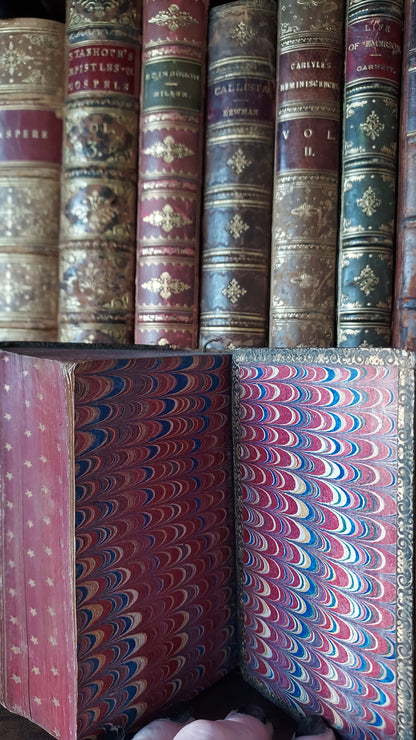 1876 Paroissien Romain | Red Star Gauffered Edge