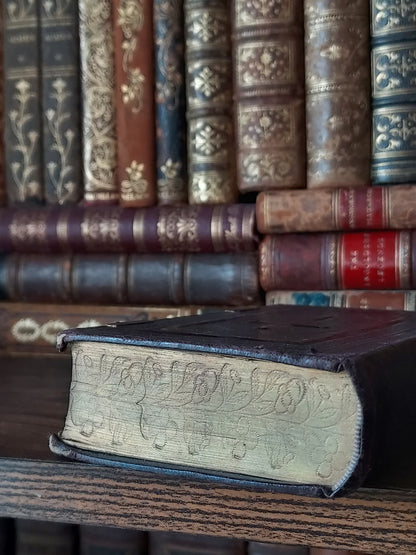 1897 Paroissien Romain | Floral Gauffered Edges