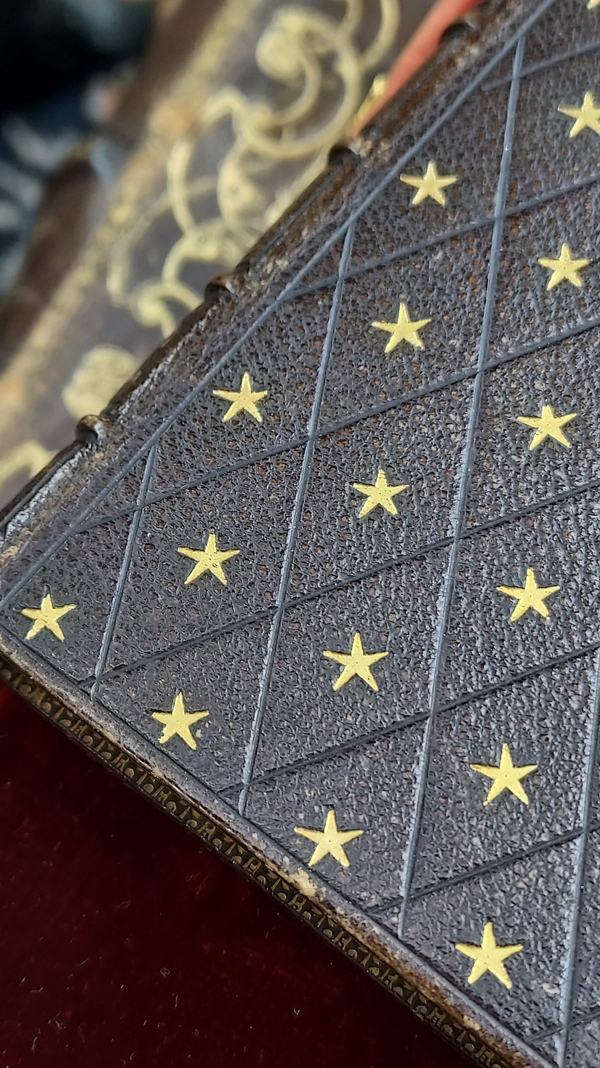 1850s L'Imitation de Jésus-Christ | Miniarture Star Binding w/Blue Gauffered Edges