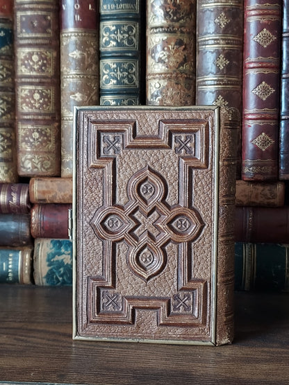 1866 Recueil de Prières | Gauffered Edge & Mary Clasp