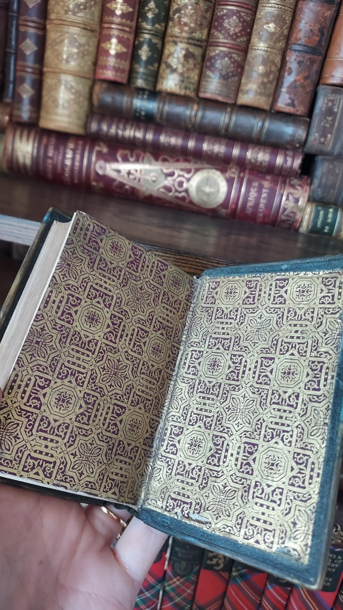 1890 Paroissien Romain | Miniature Clasped Binding